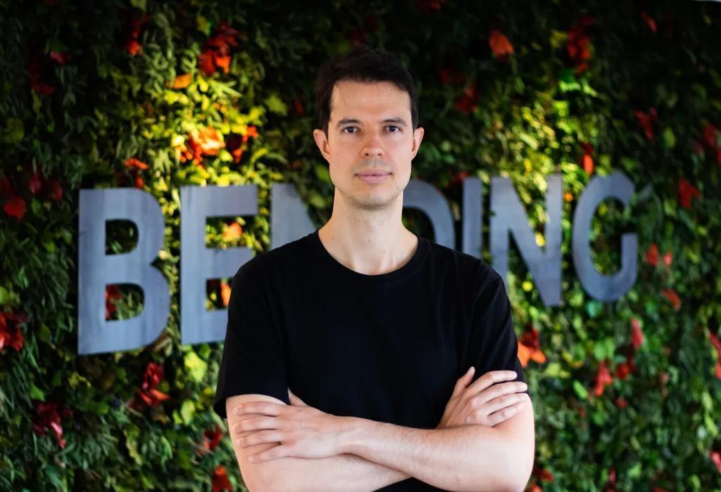 بندینگ اسپونز کیست؟ هر آنچه باید درباره این بندینگ اسپونز خریدار شرکت ها بدانید