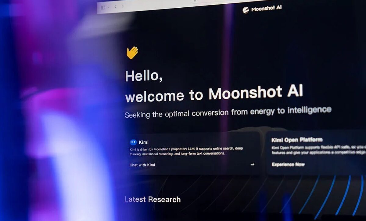 رونمایی Moonshot از مدل Kimi K2.5 و ابزار کدنویسی هوش مصنوعی