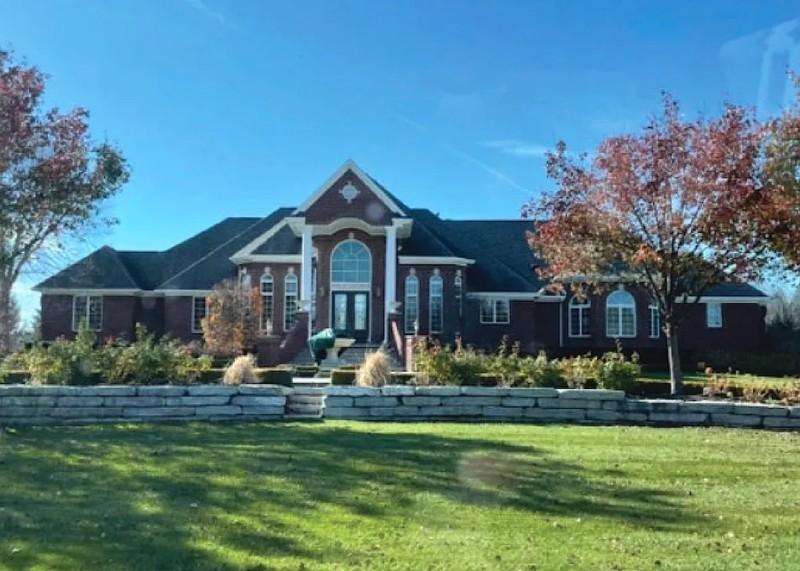 یک عکس نظارتی از خانه برایان فلمینگ در میشیگان که به محکومیت بنیانگذار جاسوس افزار مربوط است.