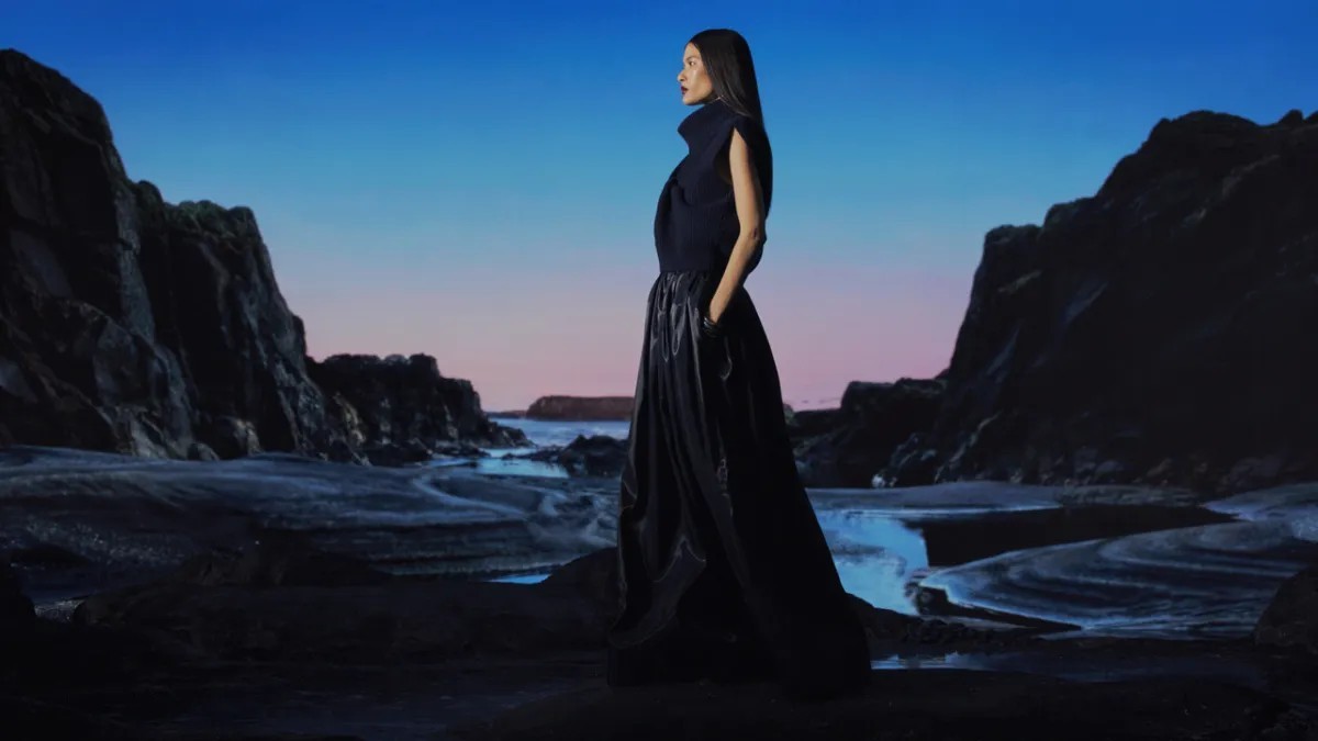 همکاری کیت بارتون با آی بی ام برای پرو لباس مجازی با هوش مصنوعی در هفته مد نیویورک