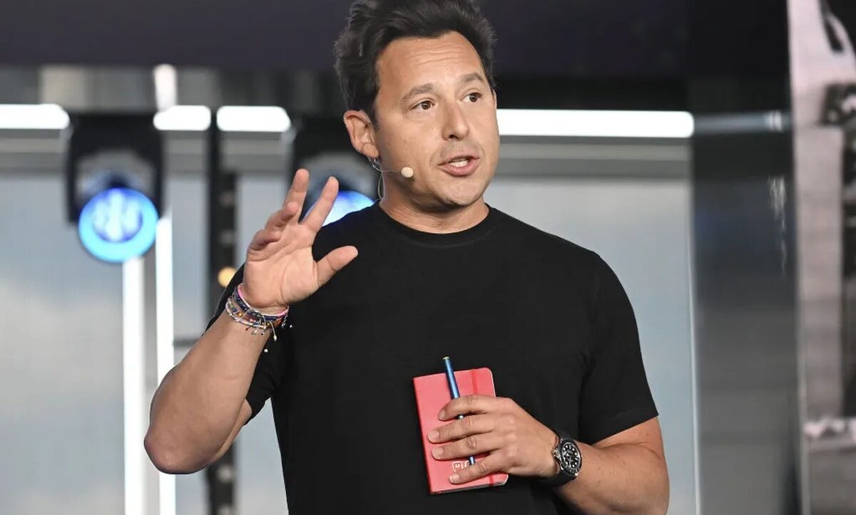 آمادگی شاپیفای برای تحول در تجارت الکترونیک با دستیار خرید هوش مصنوعی